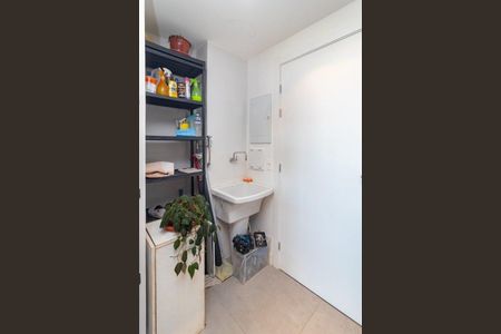 Área De Serviço  de apartamento para alugar com 1 quarto, 30m² em Azenha, Porto Alegre