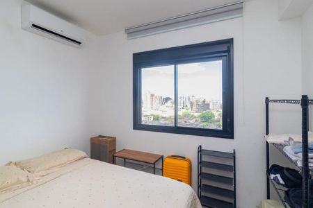Quarto  de apartamento para alugar com 1 quarto, 30m² em Azenha, Porto Alegre