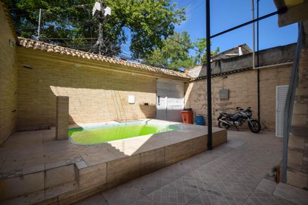 Apartamento para alugar com 69m², 2 quartos e sem vagaÁrea comum - Piscina