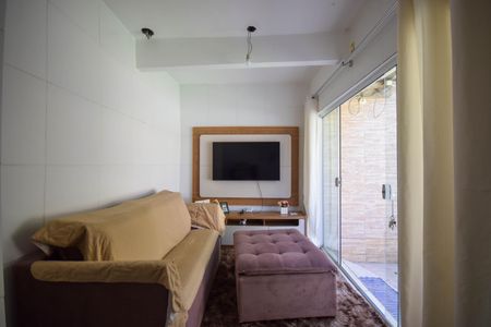 Apartamento para alugar com 69m², 2 quartos e sem vagaSala