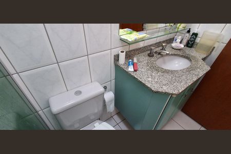 Apartamento à venda com 67m², 2 quartos e 1 vaga Apartamento à venda com 67m², 2 quartos e 1 vagaBanheiro Social