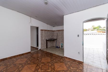 Sala 1 de casa para alugar com 1 quarto, 60m² em Planalto, Belo Horizonte