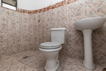 Casa para alugar com 60m², 1 quarto e 1 vaga Casa para alugar com 60m², 1 quarto e 1 vagaBanheiro