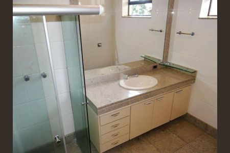 Casa para alugar com 464m², 7 quartos e 5 vagas