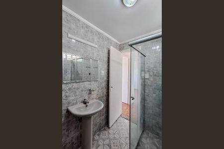 Banheiro de apartamento para alugar com 1 quarto, 50m² em Liberdade, São Paulo