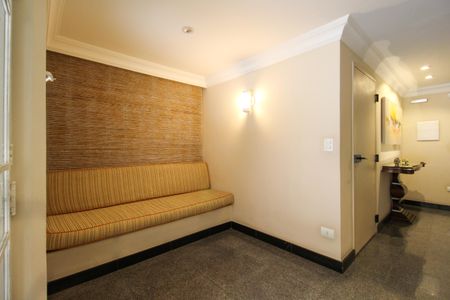 Apartamento para alugar com 37m², 1 quarto e sem vaga Apartamento para alugar com 37m², 1 quarto e sem vagaHall