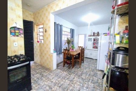 Casa à venda com 3 quartos, 170m² em Conjunto Residencial Butanta, São Paulo