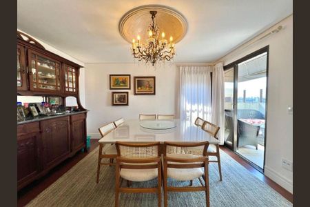 Apartamento à venda com 3 quartos, 325m² em Campo Belo, São Paulo