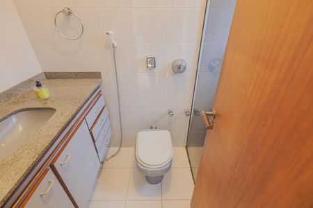 Apartamento à venda com 166m², 3 quartos e 2 vagasBanheiro da Suíte