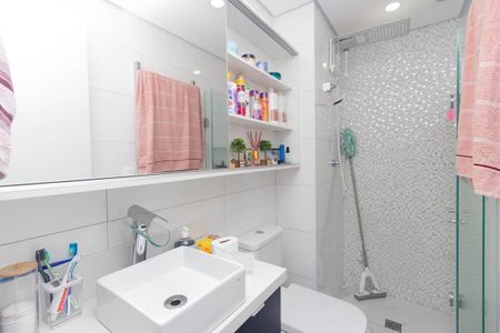 Banheiro de apartamento para alugar com 2 quartos, 36m² em Vila Guilherme, São Paulo