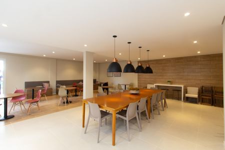 Apartamento para alugar com 36m², 2 quartos e 1 vagaÁrea comum - Salão de festas