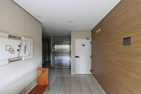 Apartamento à venda com 61m², 3 quartos e 1 vaga Apartamento à venda com 61m², 3 quartos e 1 vagaHall