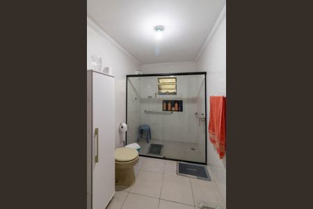 Casa à venda com 316m², 2 quartos e 2 vagas Casa à venda com 316m², 2 quartos e 2 vagasBanheiro