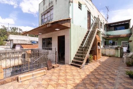 Casa à venda com 316m², 2 quartos e 2 vagas Casa à venda com 316m², 2 quartos e 2 vagasArea Externa