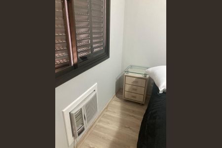 Quarto de apartamento à venda com 2 quartos, 60m² em Cristo Redentor, Porto Alegre