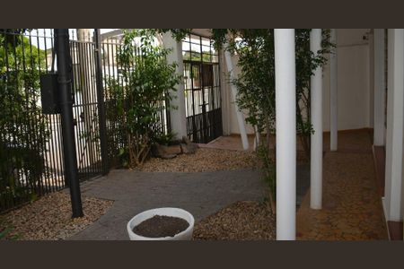 Casa para alugar com 285m², 4 quartos e 4 vagas