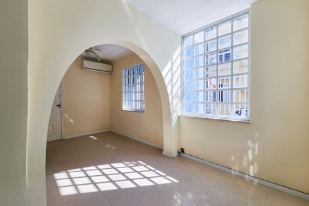 Sala  de casa à venda com 3 quartos, 190m² em Humaitá, Rio de Janeiro