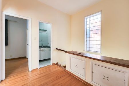 Hall  de casa à venda com 3 quartos, 190m² em Humaitá, Rio de Janeiro