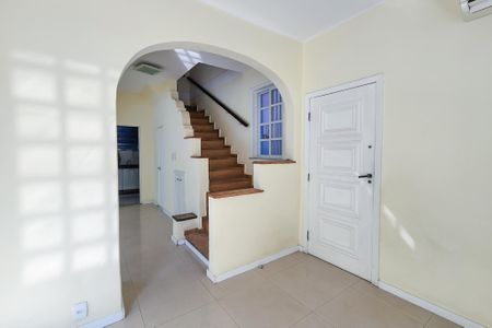 Sala  de casa à venda com 3 quartos, 190m² em Humaitá, Rio de Janeiro