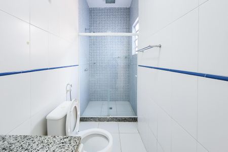 Casa à venda com 190m², 3 quartos e 1 vaga Casa à venda com 190m², 3 quartos e 1 vagaBanheiro Social