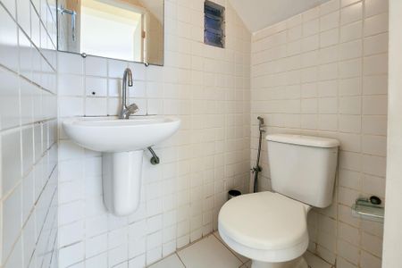 Casa à venda com 190m², 3 quartos e 1 vaga Casa à venda com 190m², 3 quartos e 1 vagaLavabo