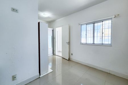 Casa à venda com 190m², 3 quartos e 1 vaga Casa à venda com 190m², 3 quartos e 1 vagaSuite 2