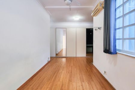 Casa à venda com 190m², 3 quartos e 1 vaga Casa à venda com 190m², 3 quartos e 1 vagaSuite 1