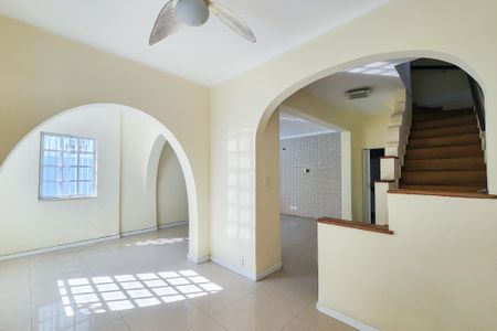 Sala  de casa à venda com 3 quartos, 190m² em Humaitá, Rio de Janeiro