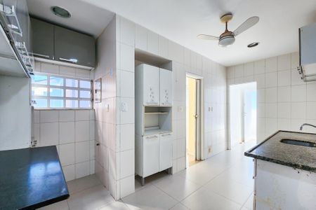 Casa à venda com 190m², 3 quartos e 1 vaga Casa à venda com 190m², 3 quartos e 1 vagaCozinha