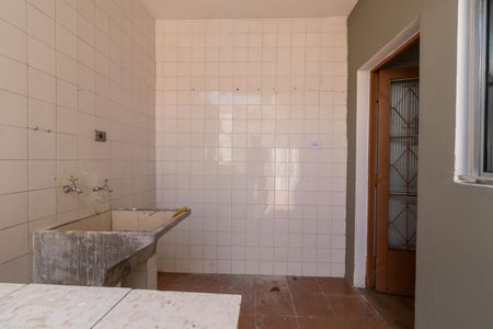 Casa para alugar com 120m², 2 quartos e 1 vagaÁrea de Serviço
