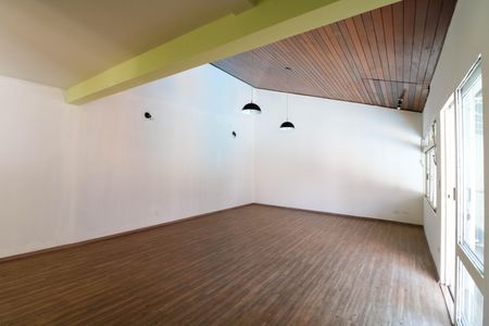 Casa à venda com 600m², 3 quartos e 3 vagas