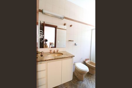 Casa à venda com 600m², 3 quartos e 3 vagas