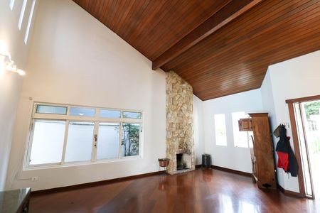 Casa à venda com 600m², 3 quartos e 3 vagas