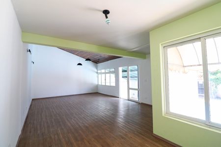 Casa à venda com 600m², 3 quartos e 3 vagas