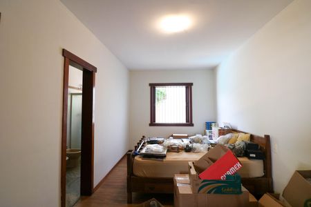 Casa à venda com 600m², 3 quartos e 3 vagas