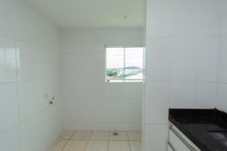 Apartamento à venda com 55m², 2 quartos e 1 vaga Apartamento à venda com 55m², 2 quartos e 1 vagaCozinha e Área deCozinha e Área de Serviço Serviço