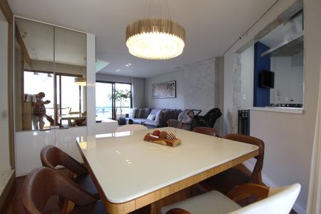 Sala de apartamento à venda com 3 quartos, 140m² em Moema, São Paulo