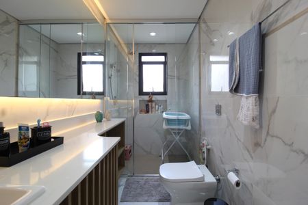 Apartamento à venda com 140m², 3 quartos e 2 vagasBanheiro Social