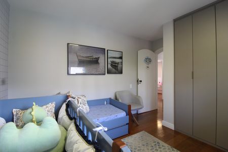 Apartamento à venda com 140m², 3 quartos e 2 vagasQuarto 2