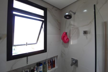 Apartamento à venda com 140m², 3 quartos e 2 vagasBanheiro da Suíte