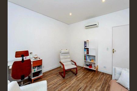 Casa à venda com 131m², 2 quartos e sem vaga