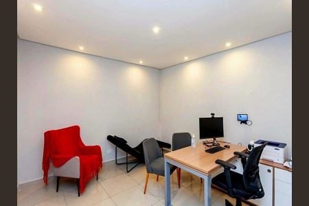 Casa à venda com 131m², 2 quartos e sem vaga