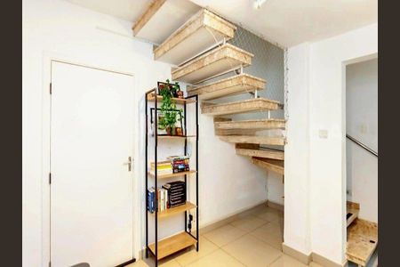 Casa à venda com 131m², 2 quartos e sem vaga