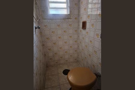 Casa à venda com 159m², 3 quartos e 2 vagasBanheiro