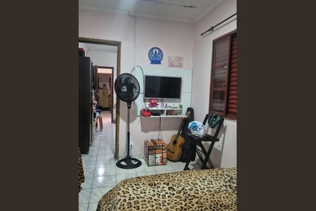 Casa à venda com 159m², 3 quartos e 2 vagasQuarto