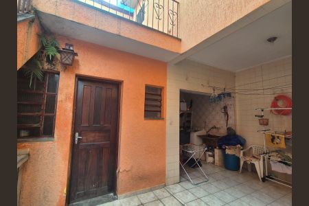 Casa à venda com 159m², 3 quartos e 2 vagasÁrea externa