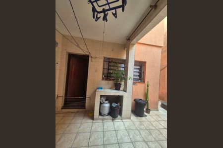 Casa à venda com 159m², 3 quartos e 2 vagasÁrea externa