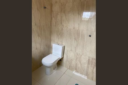 Casa à venda com 3 quartos, 172m² em Vila Invernada, São Paulo