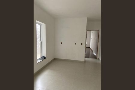 Casa à venda com 3 quartos, 172m² em Vila Invernada, São Paulo