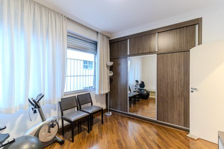Apartamento à venda com 270m², 4 quartos e 2 vagas Apartamento à venda com 270m², 4 quartos e 2 vagasSuíte 1